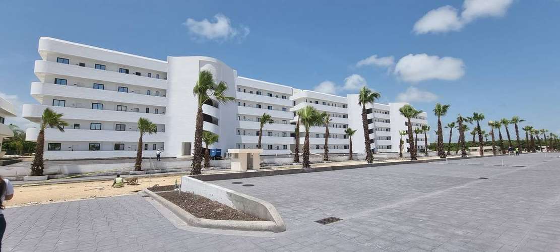 Apartamento en venta amueblado de 2 habitaciones en Punta Cana - Imagen 2