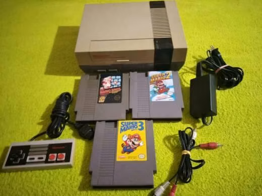 NINTENDO NES CON TRILOGÍA DE MARIOS