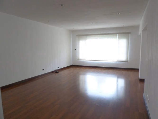 Apartamento 4 habitaciones en Cayala zona 16