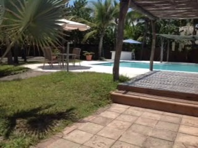 Bungalows en Venta o Renta Monterrico