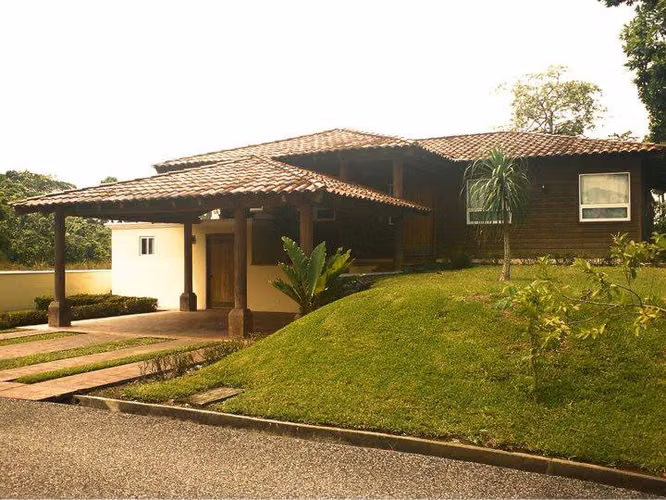 Casa en Venta o Renta Amatique Bay