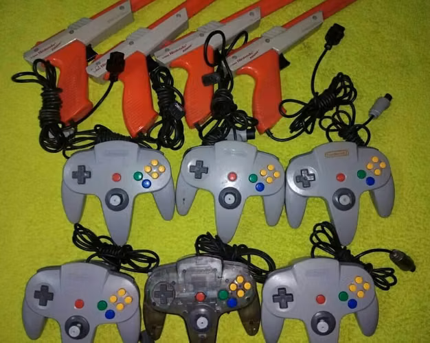 Controles de diferentes consolas Diferentes precios