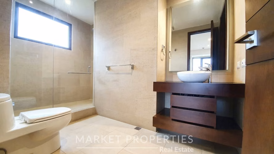 Apartamento en renta Zona 14 de 2 habitaciones, Tiffany 5ta. Avenida I Valor $1800.00