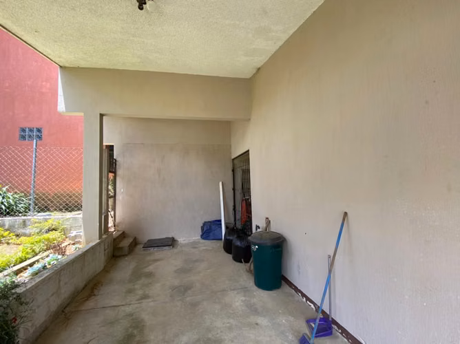 Propiedad en venta en Santa Lucía Milpas Altas, ideal vivienda o comercio