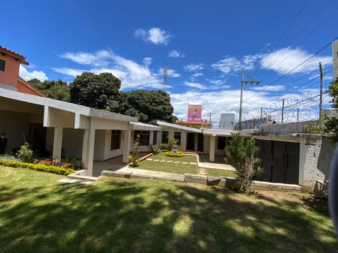 Propiedad en venta en Santa Lucía Milpas Altas, ideal vivienda o comercio