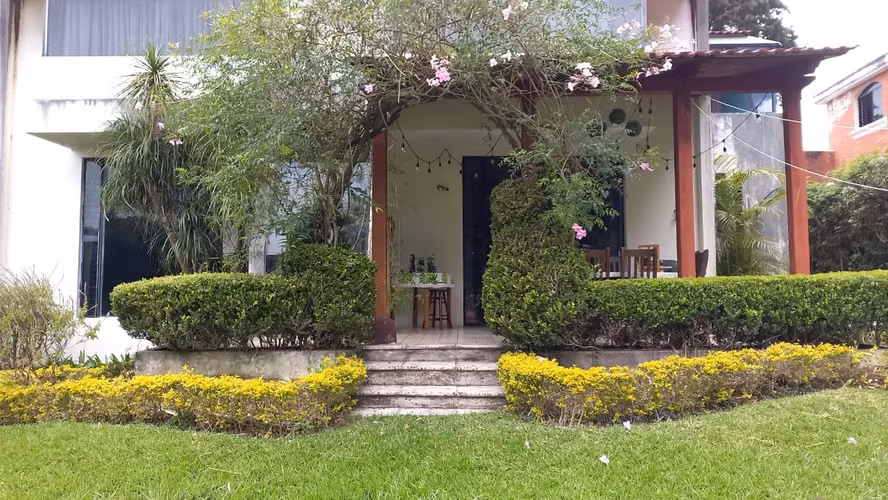 Se vende casa en Kendall, Carretera al Salvador, Fraijanes.