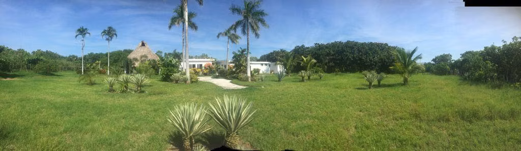 Casa en venta en Monterrico, frente a la playa. - Imagen 2