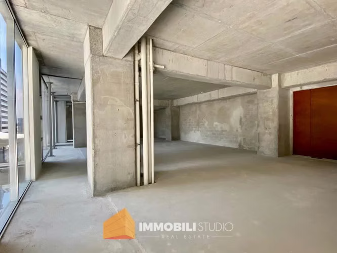 Oficina a estrenar en AVIA, zona 10.