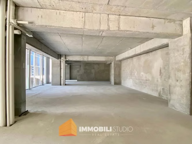 Oficina a estrenar en AVIA, zona 10.