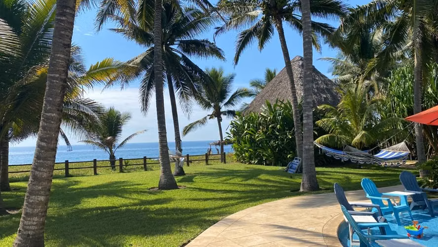 Venta de casa en Macamitas | Km.142 a solo 6 kms antes de Monterico, Aldea el Banco
