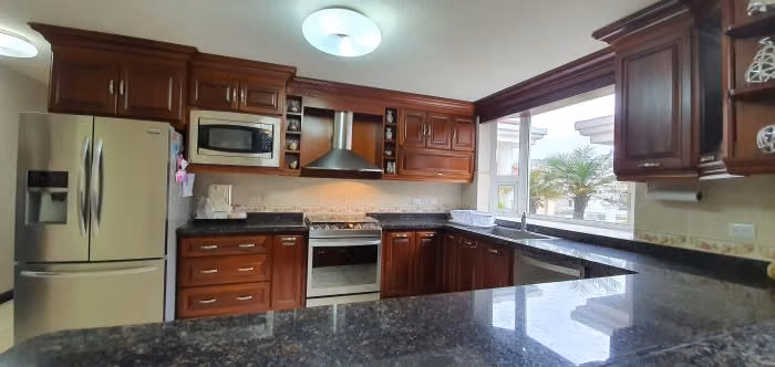 Casa en Venta en Vila Verde Fraijanes