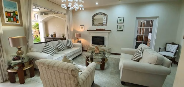 Casa en Venta en Vila Verde Fraijanes