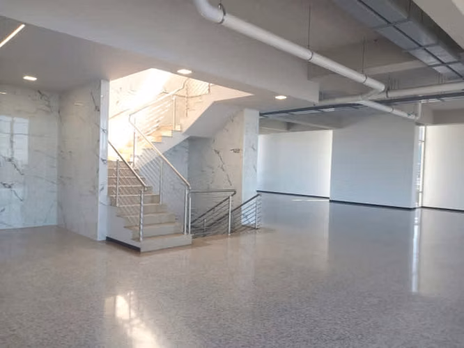 Edificio en Alquiler en zona 10 - Por estrenar !!