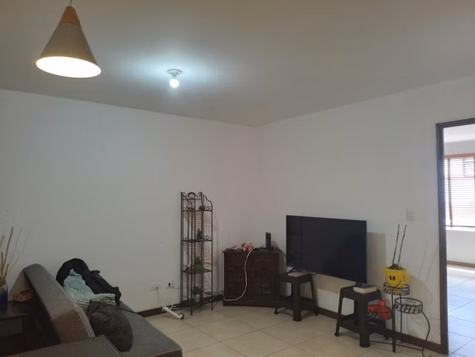 Apartamento en Venta en Las Charcas zona 11 - Imagen 3