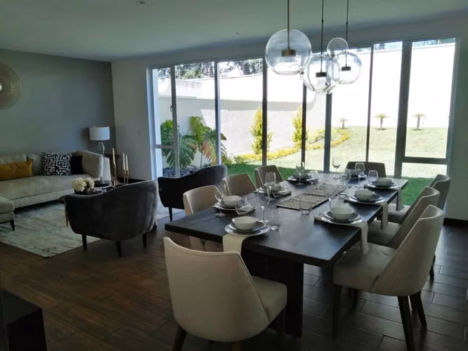 Casa en Venta en Residencial Portal del Bosque
