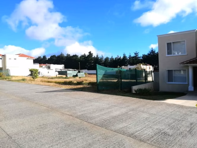 Terreno en Venta en Condominio Carretera al Salvador
