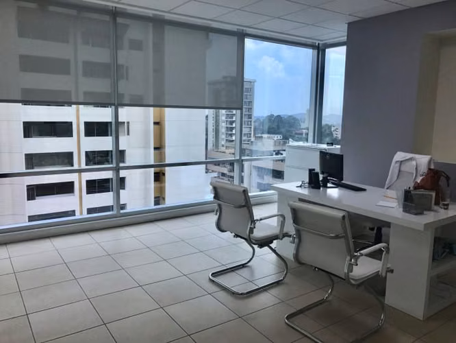 Oficina en renta zona 9, Alquiler oficina zona 9