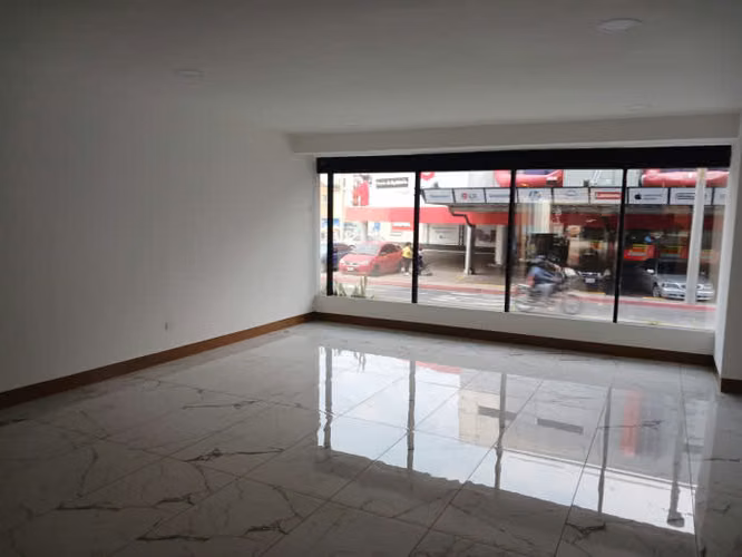 Local en Renta en Centro Empresarial zona 10