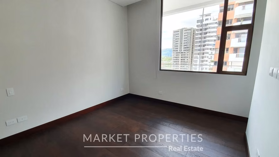 Apartamento en alquiler zona 14 de 2 habitaciones Echo