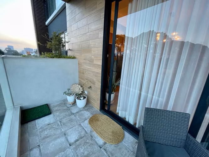 Lindo Apartamento amueblado en venta Edificio Naridia, zona 14. - Imagen 7