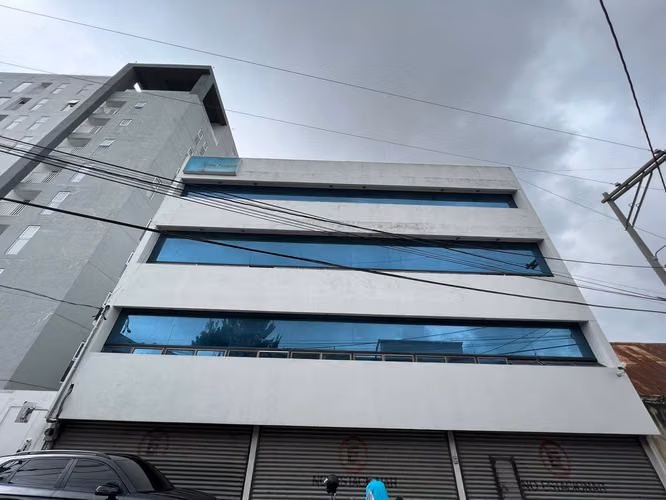 Edificio en renta en zona 5, excelente ubicación.