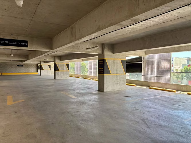 Edificio en Alquiler Sobre Boulevard Los Proceres