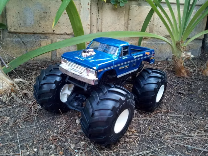 Chevrolet Pickup Monster Metal - Imagen 2