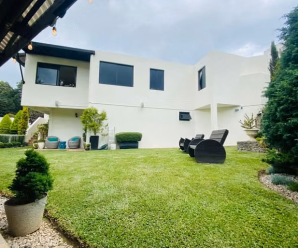 CASA EN VENTA EN CONDOMINIO RESIDENCIAL EN FRAIJANES