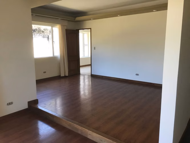 Venta complejo entero de 3 casas + 3 terrenos Condominio Ribeira, Km. 19 CAES