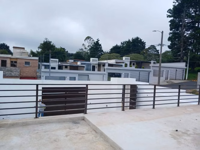 Casa en Venta en Carretera a El Salvador - Arrazola 2