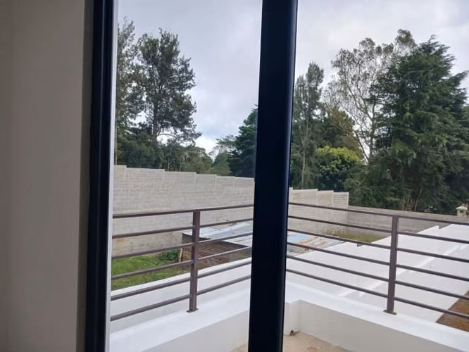 Casa en Venta en Carretera a El Salvador - Arrazola 2