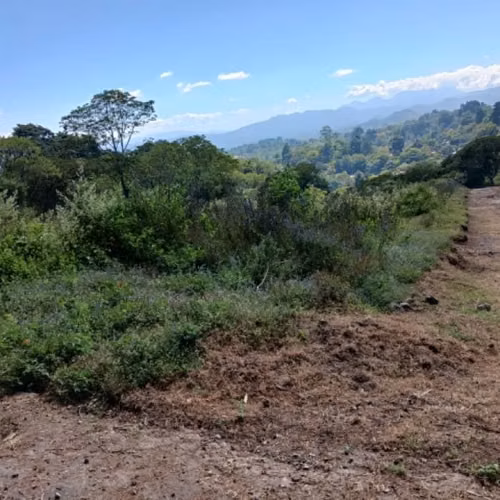 Terreno residencial en venta en Vistas de Versalles I - Imagen 4