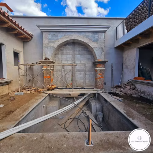 Linda casa en venta en Los Franciscanos, Modelo OPERA, cerca Antigua Guatemala.