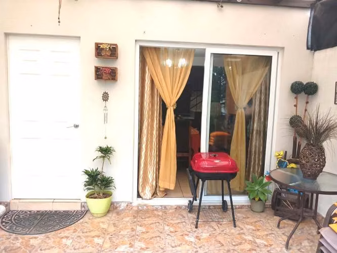 Casa en Venta en La Reserva, Carretera a El Salvador