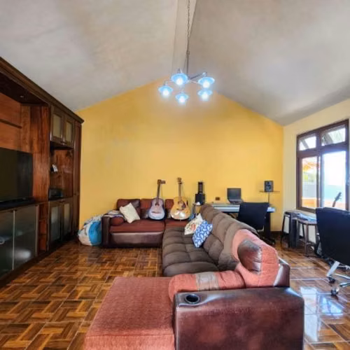 Casa en Venta Pinares de San Cristóbal, Guatemala