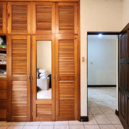 Casa en Venta Pinares de San Cristóbal, Guatemala