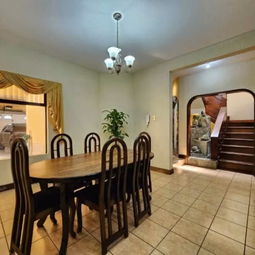 Casa en Venta Pinares de San Cristóbal, Guatemala