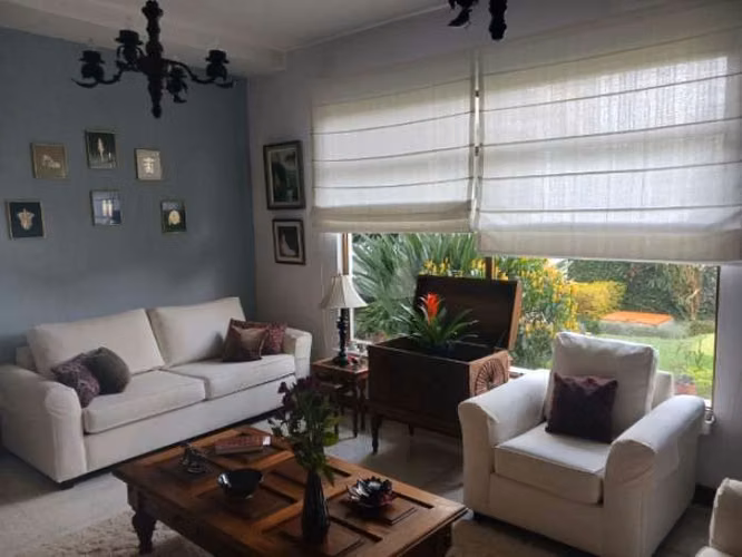 Casa y Apartamento en Venta Colonia Cotió Zona 2 Mixco - Imagen 9