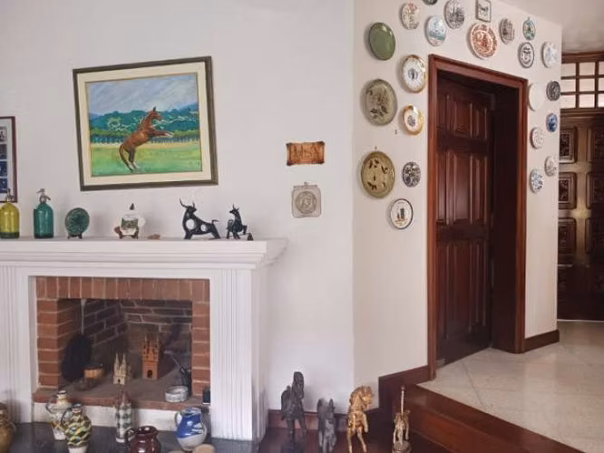 Casa y Apartamento en Venta Colonia Cotió Zona 2 Mixco - Imagen 8