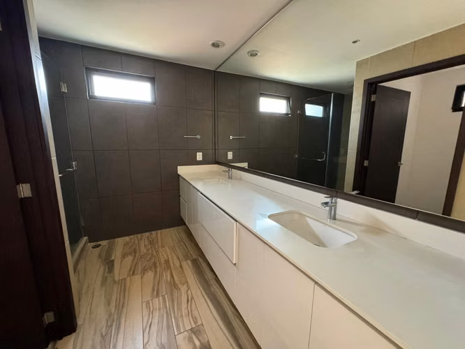 Venta de apartamento en Edificio Barletta | Zona 14 - Imagen 11