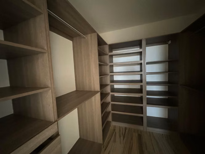 Venta de apartamento en Edificio Barletta | Zona 14 - Imagen 2