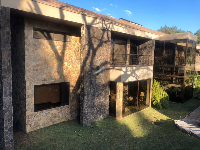 Linda Casa en Casa y Campo en venta