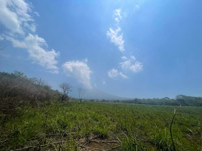 TERRENO VENTA 10 MZS. AUTO PISTA QUETZAL