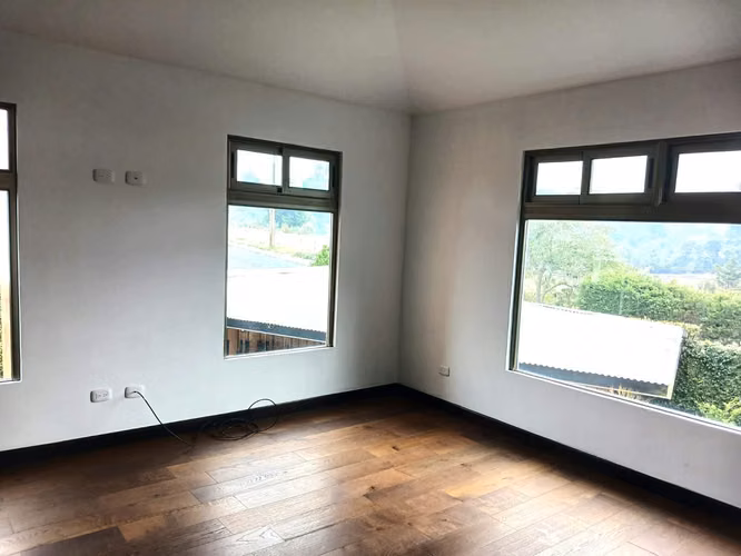 Casa en Venta en Km 16.5 de Carretera a El Salvador