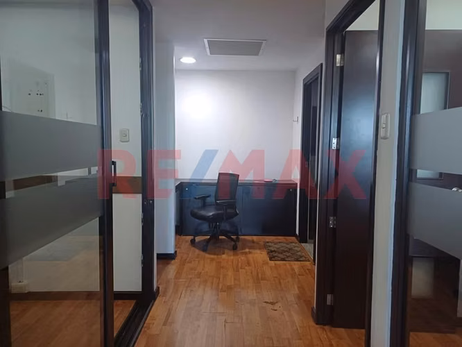 Oficina en Venta para Inversionista Zona 15 - Imagen 2