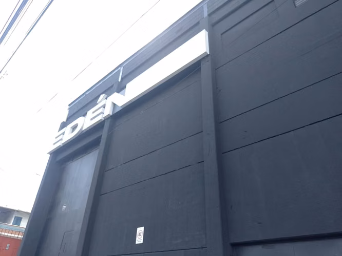 Bodega sobre Avenida Hincapie zona 13 en venta, ideal inversión