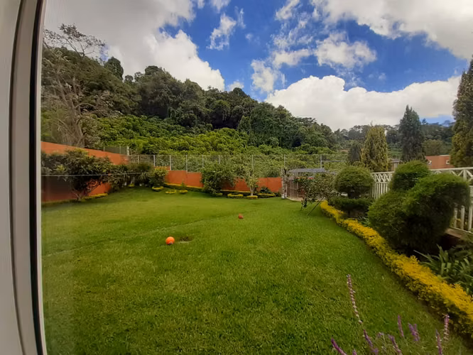 Renta de casa en Condominio Colinas de Castel | Km.18
