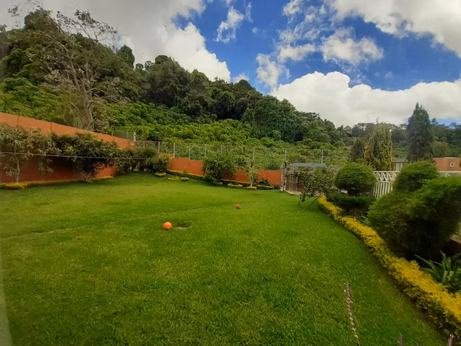Renta de casa en Condominio Colinas de Castel | Km.18