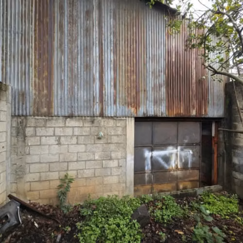 Terreno Comercial en Venta Calzada San Juan Zona 7