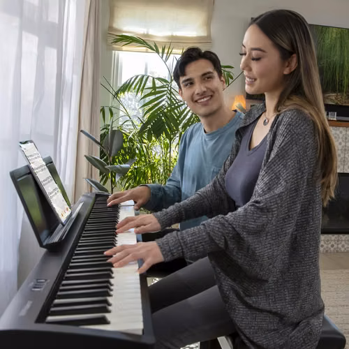 Piano de 88 Teclas Digital marca Roland, Nuevo y Sellado!